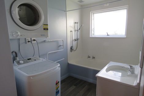 Photo of property in 2/26 Mona Vale Avenue, Riccarton, Christchurch, 8011