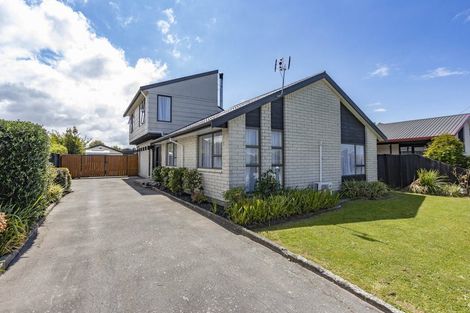 Photo of property in 2 Ebert Place, Rangiora, 7400