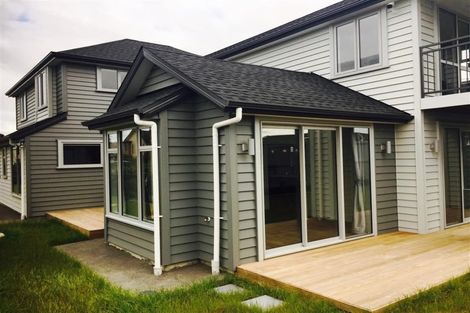 Photo of property in 31 Pickaberry Avenue, Karaka, Papakura, 2113