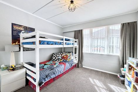 Photo of property in 179 Waddington Drive, Naenae, Lower Hutt, 5011