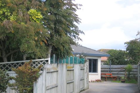 Photo of property in 18 Luculia Drive, Mount Maunganui, 3116