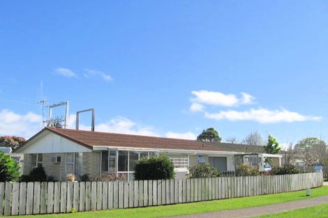 Photo of property in 1 Brookfield Terrace, Brookfield, Tauranga, 3110