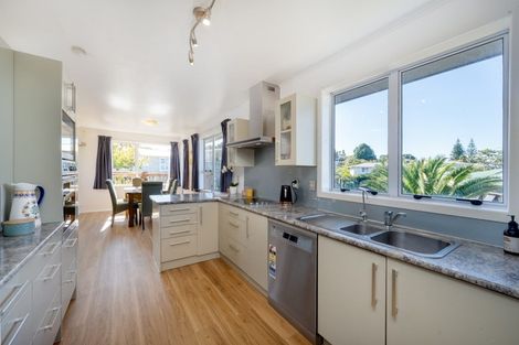 Photo of property in 6 Rosina Place, Pakuranga, Auckland, 2010