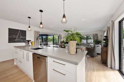 Photo of property in 35 Harrowfield Drive, Harrowfield, Hamilton, 3210