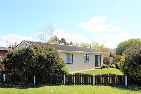 Photo of property in 81 Fergusson Street, Woodville, 4920