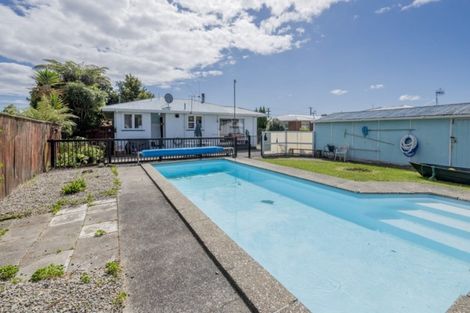 Photo of property in 162 Bartholomew Road, Levin, 5510