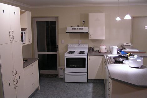 Photo of property in 33 Queen Street, Brighton, Dunedin, 9035