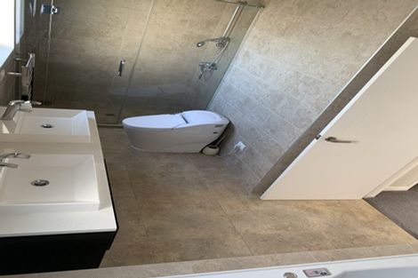 Photo of property in 6 Deele Close, Pinehill, Auckland, 0632