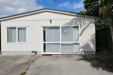 Photo of property in 26 Caribbean Drive, Unsworth Heights, Auckland, 0632