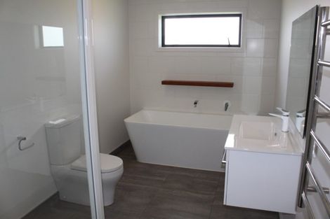 Photo of property in 16 Digby Place, Waipu, 0510