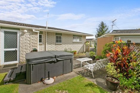 Photo of property in 1/9 Tukapa Street, Westown, New Plymouth, 4310