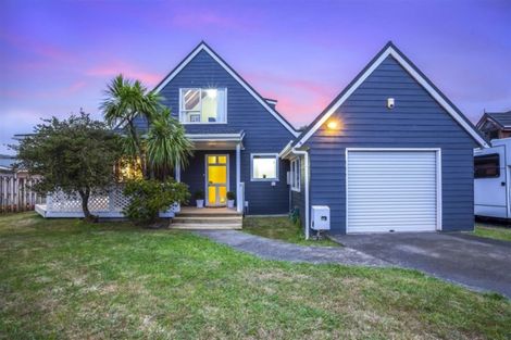 Photo of property in 14 Trispen Place, Camborne, Porirua, 5026