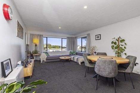 Photo of property in 4/24 Acheron Road, Paremata, Porirua, 5026