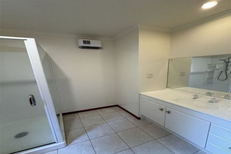 Photo of property in 2/3a Chilcombe Street, Ilam, Christchurch, 8041