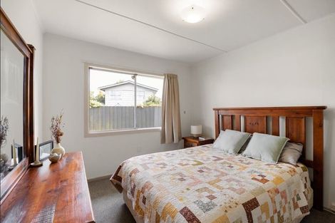 Photo of property in 23 Berkley Avenue, Hillcrest, Hamilton, 3216