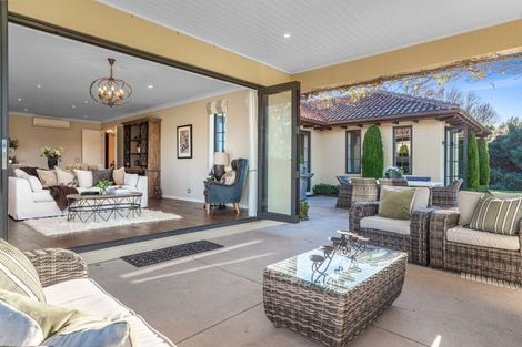 Photo of property in 61a Whitford Park Road, Whitford, Manurewa, 2576