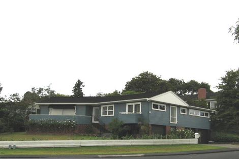 Photo of property in 29 Blakeborough Drive, Forrest Hill, Auckland, 0620