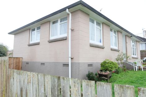 Photo of property in 80 Te Puea Avenue, Meremere, Mercer, 2474