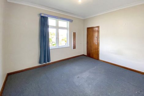 Photo of property in 16 Liverpool Street, Takaro, Palmerston North, 4412