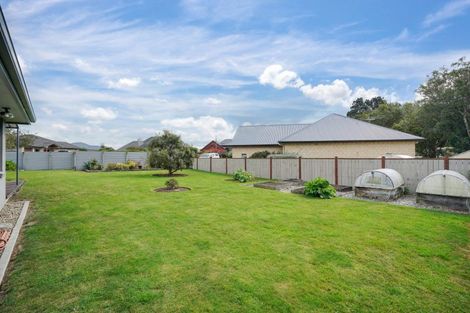 Photo of property in 50 Glenroy Park Drive, Waikiwi, Invercargill, 9810