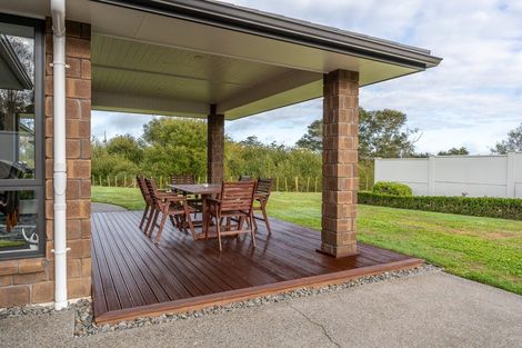 Photo of property in 2121 Kakaramea Road, Ngahinapouri, Hamilton, 3290