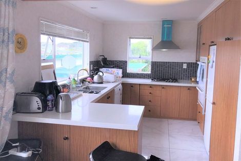 Photo of property in 10 Phillip Street, Johnsonville, Wellington, 6037