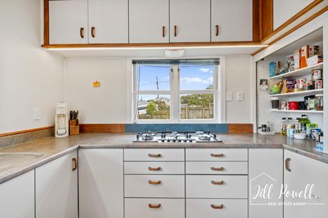 Photo of property in 13 View Street, Maungaturoto, 0520