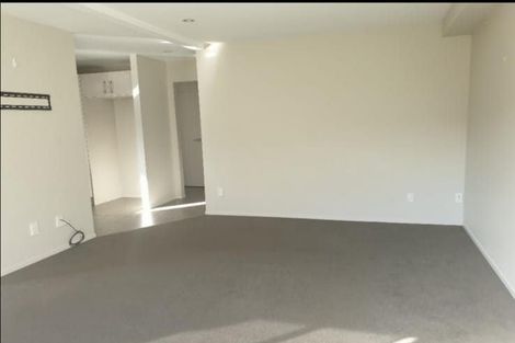 Photo of property in 18/45a Swanson Road, Henderson, Auckland, 0610