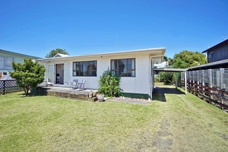 Photo of property in 926 Papamoa Beach Road, Papamoa Beach, Papamoa, 3118