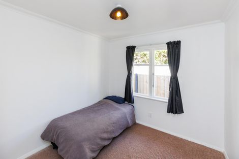 Photo of property in 12 Galway Avenue, Hokowhitu, Palmerston North, 4410