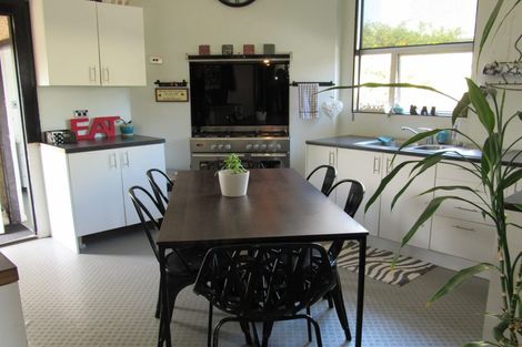 Photo of property in 42 Waihi Road, Hawera, 4610