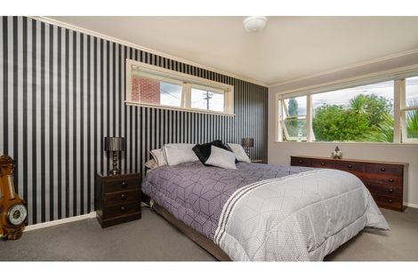 Photo of property in 11 Divich Avenue, Te Atatu South, Auckland, 0610
