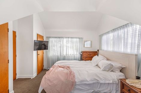 Photo of property in 19 Dahlia Street, Palmerston North, 4410