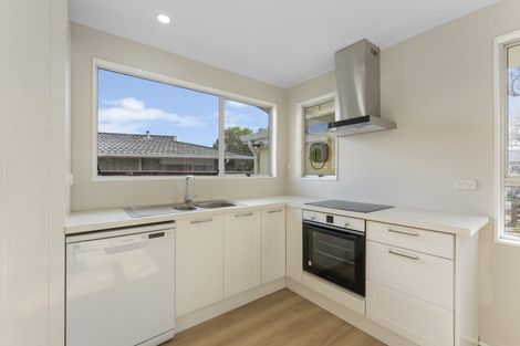 Photo of property in 1 Haast Place, Awapuni, Palmerston North, 4412