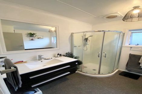 Photo of property in 9 Thames Street, Welbourn, New Plymouth, 4310