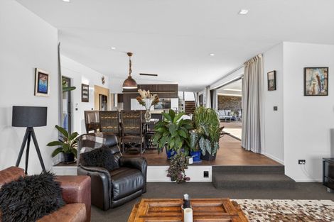 Photo of property in 106 Bayview Road, Charteris Bay, Lyttelton, 8971