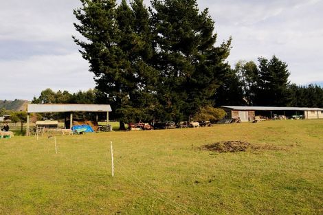 Photo of property in 64 Waihao Back Road, Waimate, 7979