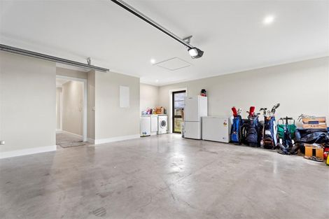 Photo of property in 37 Sylvester Crescent, Flagstaff, Hamilton, 3210