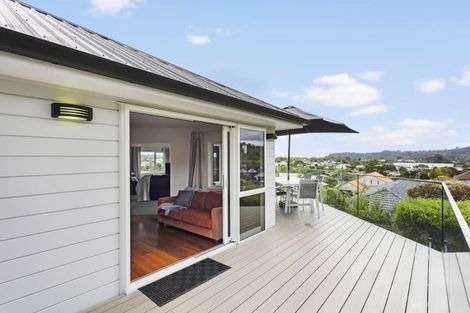 Photo of property in 6 Stephanie Close, Glenfield, Auckland, 0629