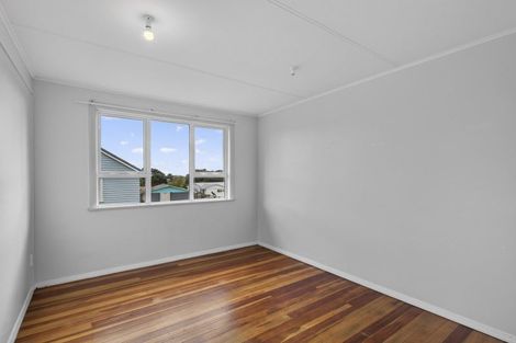 Photo of property in 56 Cook Street, Marfell, New Plymouth, 4310