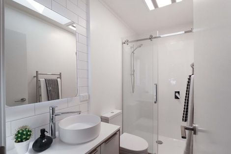 Photo of property in 23b Fraser Crescent, Elderslea, Upper Hutt, 5018