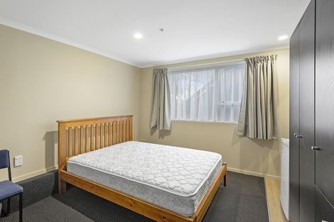 Photo of property in 8 Kowhai Terrace, Saint Martins, Christchurch, 8022