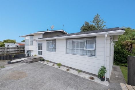 Photo of property in 13 Pembroke Road W, Stratford, 4332