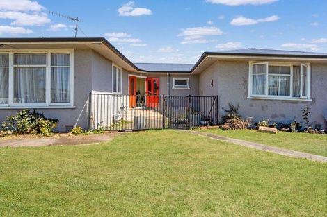 Photo of property in 99 Cornfoot Street, Castlecliff, Whanganui, 4501