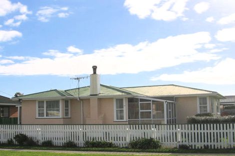 Photo of property in 29a Linklater Avenue, Foxton Beach, Foxton, 4815
