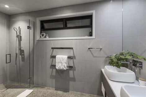 Photo of property in 34 Hebron Road, Waiake, Auckland, 0630