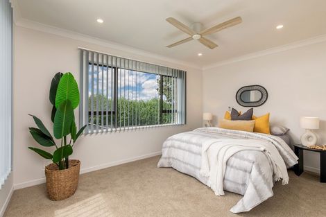 Photo of property in 1/10 Glen Road, Ranui, Auckland, 0612
