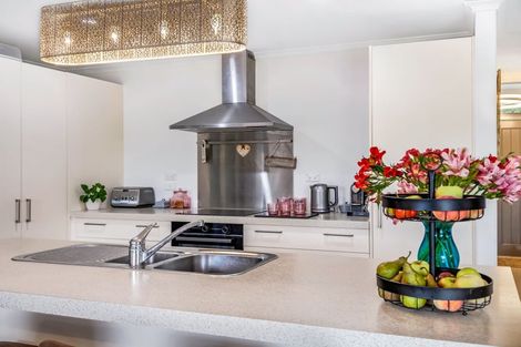 Photo of property in 9 Riverside Way, Amberley, 7410