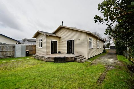 Photo of property in 27 Milverton Avenue, Hokowhitu, Palmerston North, 4410