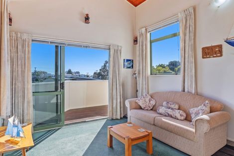 Photo of property in 19 Martin Place, Cooks Beach, Whitianga, 3591